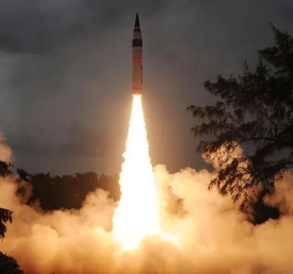India’s Agni-5 missile launch, symbolizing India’s intercontinental nuclear capability amid rising regional tensions with Pakistan.