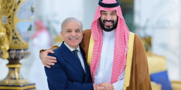 Pakistan PM Shehbaz Sharif and Army Chief Asim Munir during diplomatic efforts for US Iran talks